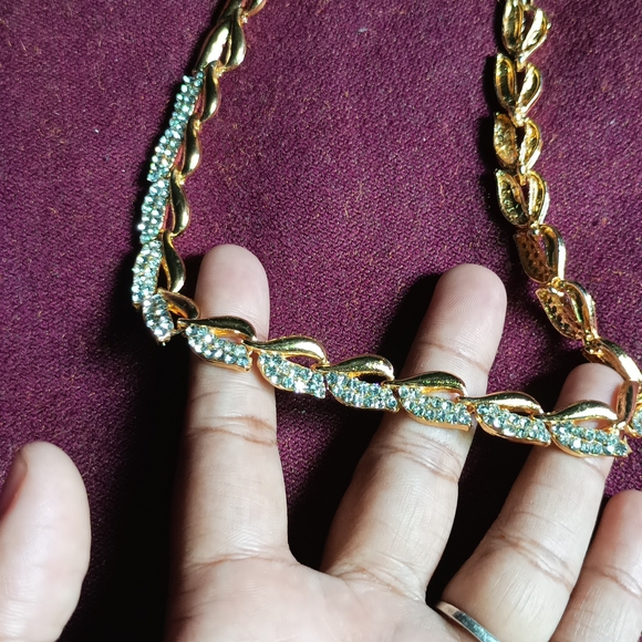 Stone Work Necklace - Picture 5 of 6